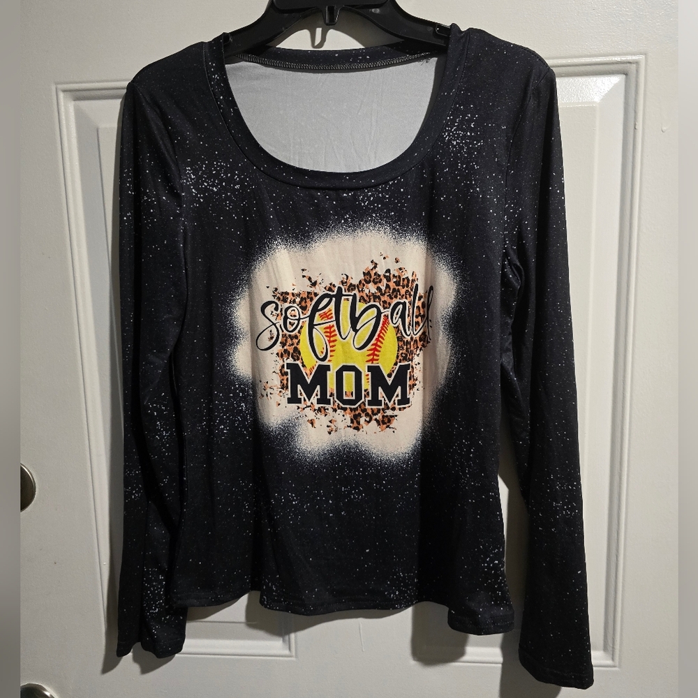 Black Long Sleeve Graphic Top